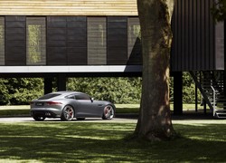 Oto nowiutki Jaguar dla słynnego polityka. Cudo na wybory!