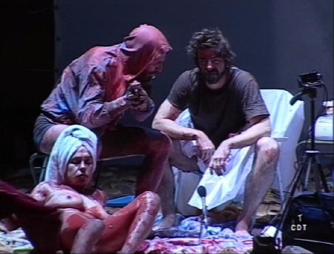 Kadr z przedstawienia 'Golgota Picnic'