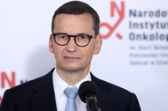 Premier Mateusz Morawiecki w Narodowym Instytucie Onkologii w Gliwicach