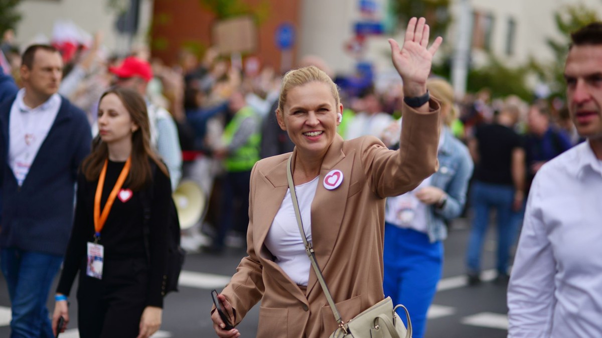 Min. edukacji B. Nowacka potwierdza łączenie w grupy w przedszkolach, a nie tylko w szkołach