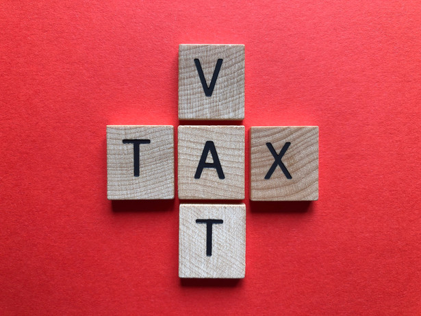 Czy gmina może odliczyć VAT z wydatków na realizację projektu edukacyjnego?