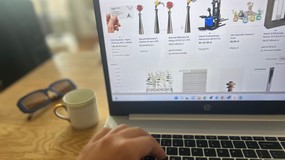 Zasady bezpiecznych zakupów przez Internet – poradnik krok po kroku