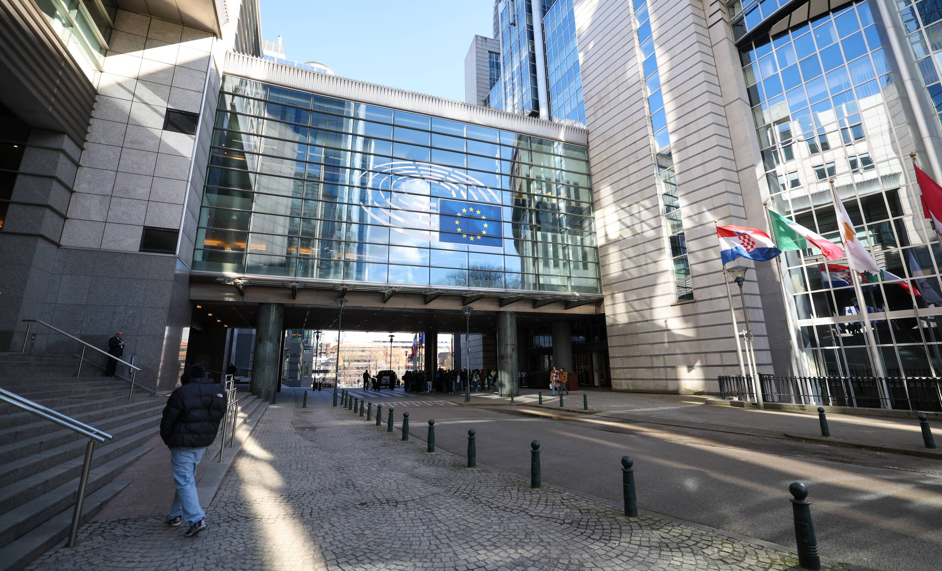 PE zwiększa budżet UE na 2026 o 600 mln euro