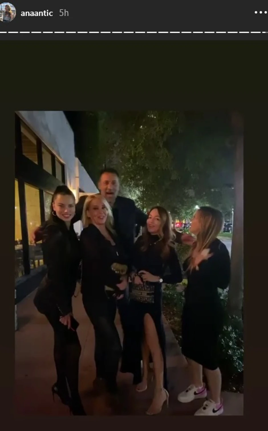 Porodica Divac sa Adrijanom Limom i Anom Antić