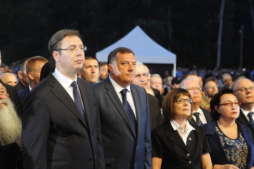 Sećanje: Aleksandar Vučić i Milorad Dodik                            foto: D. Milenković