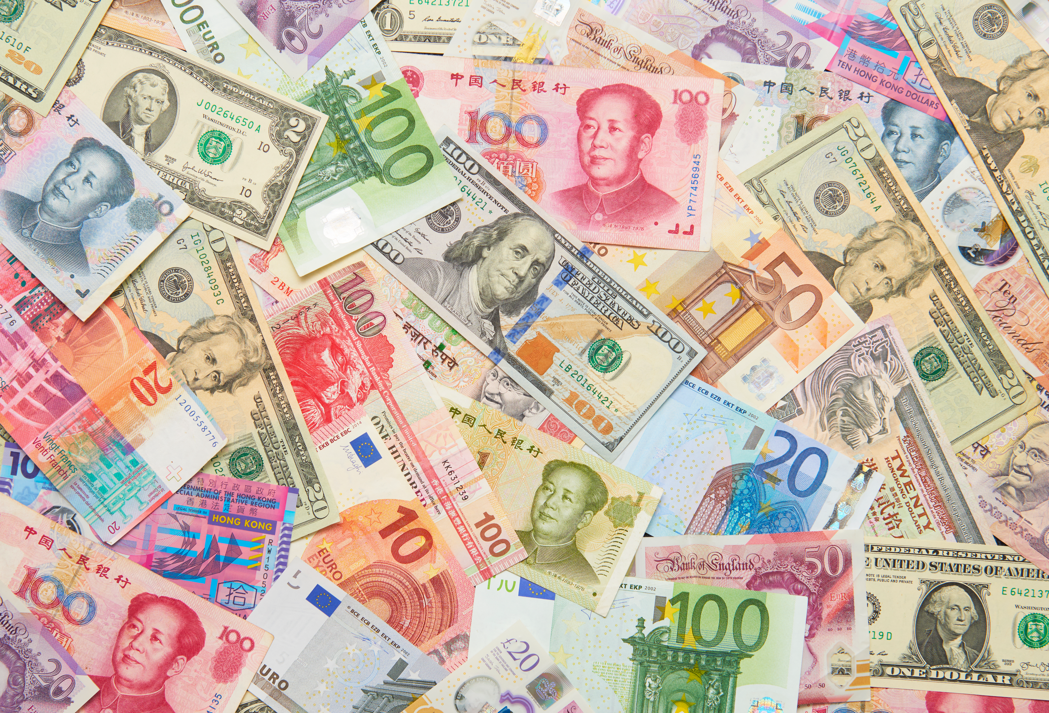 Euro alcanza máximo desde 2021: supera los 1,18 dólares