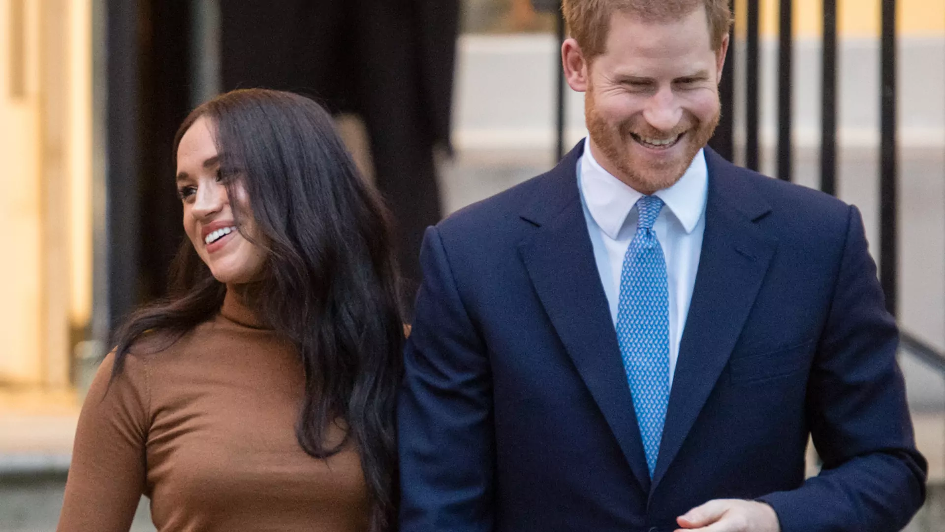 Książka o Meghan i Harrym wkrótce w sprzedaży. Zobaczcie okładkę