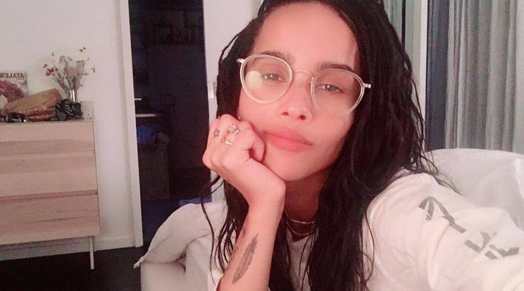 Zoë Kravitz igencsak furcsa képpel lepte meg rajongóit / Fotó: Northfoto