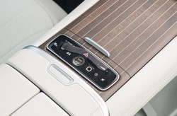 Kierowcy wciskają przycisk i popełniają błąd. Te systemy naprawdę ratują życie