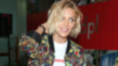 Anja Rubik w sportowym wydaniu promuje swoją tanią książkę o seksie. Stylowo?