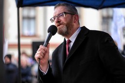 Sejm uchylił immunitet posłowi Konfederacji Grzegorzowi Braunowi