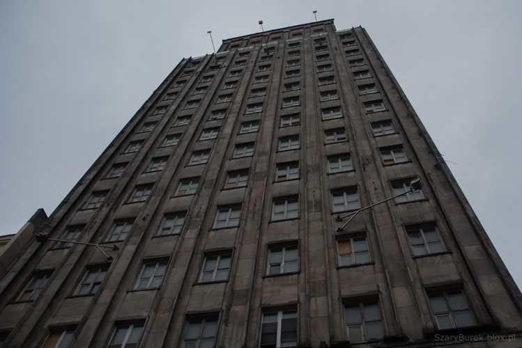 Warszawski wieżowiec Prudential od środka