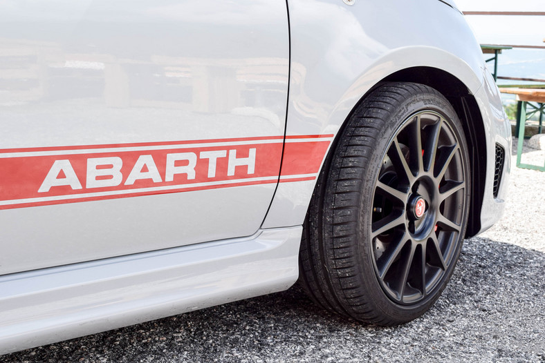 Abarth 595 Competizione