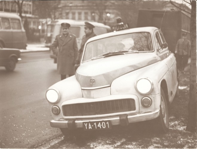 Warszawa w mundurze milicji obywatelskiej