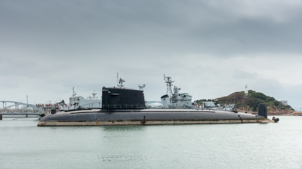 Retired,Nuclear,Submarine,And,Warship,Of,China,Navy,In,Qingao,