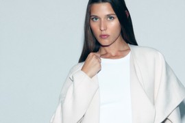 U H&M je stigao KAPUT zbog kojeg ćete zavoleti jesen: Izgleda SKUPO I LUKSUZNO, spaja prefinjenost i eleganciju i može da se nosi na MILION NAČINA