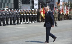 Zamach na Macierewicza? 'GW': Śledztwo w sprawie przygotowań do 'fizycznej likwidacji' szefa MON