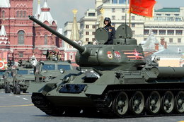 Ten czołg musiał pojawić się na paradzie w Moskwie. Oto 10 ciekawostek o T-34