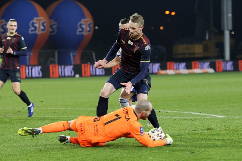 Pilka nozna. PKO Ekstraklasa. Pogon Szczecin - Stal Mielec. 07.12.2020