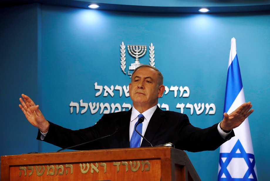 Israeli Prime Minister Benjamin Netanyahu delivers a speech in his Jerusalem office, December 28, 2016.