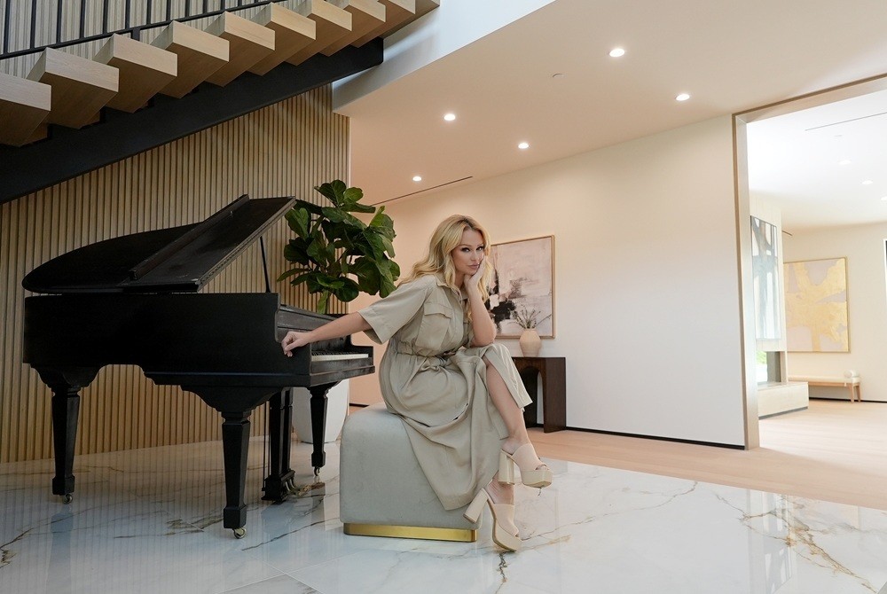 Katarina Van Derham.