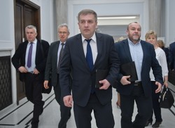 Arłukowicz reanimował kolegę z PO w samolocie