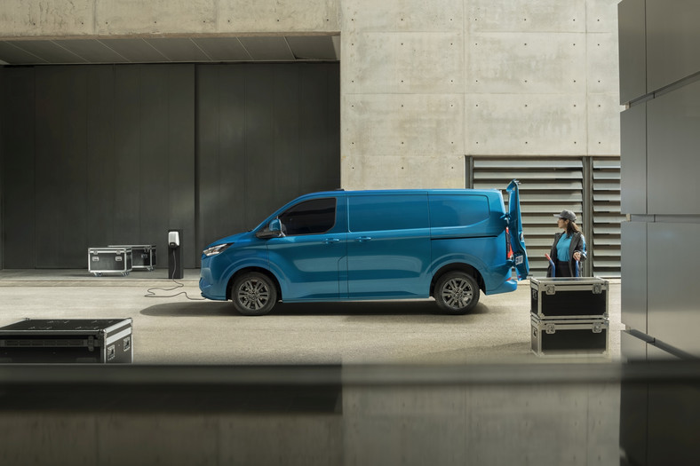 Ford E-Transit Custom 2022