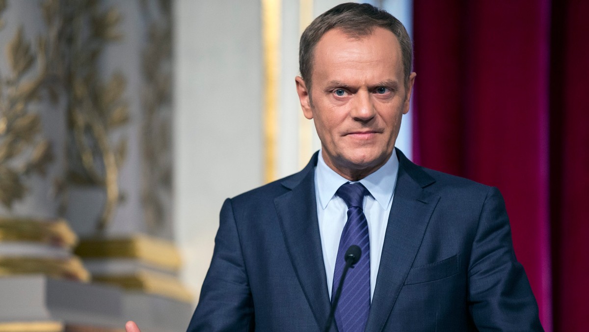 Premier Donald Tusk weźmie udział w niedzielnych uroczystościach kanonizacyjnych papieża Jana Pawła II w Watykanie - poinformowała dzisiaj rzeczniczka rządu Małgorzata Kidawa-Błońska.