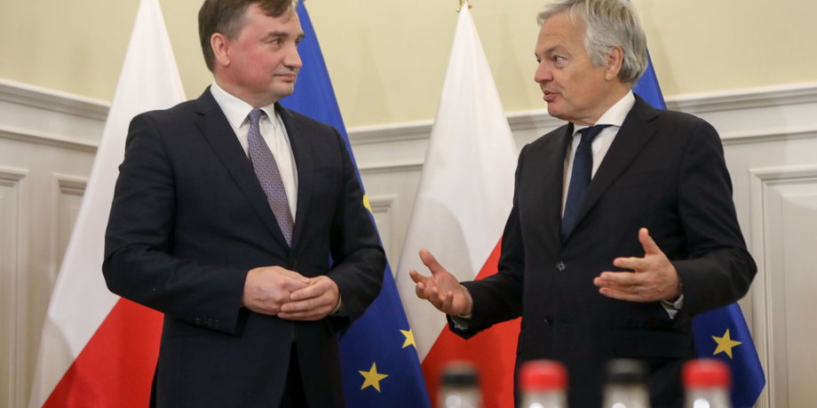 Zbigniew Ziobro (z lewej) i Didier Reynders podczas spotkania w Warszawie