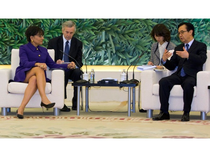 Penny Pritzker i Gao Hucheng