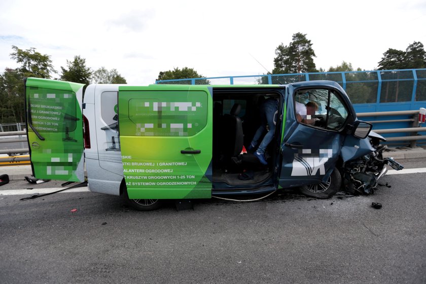 Wypadek busa w Zielonej Górze. W środku były dzieci!