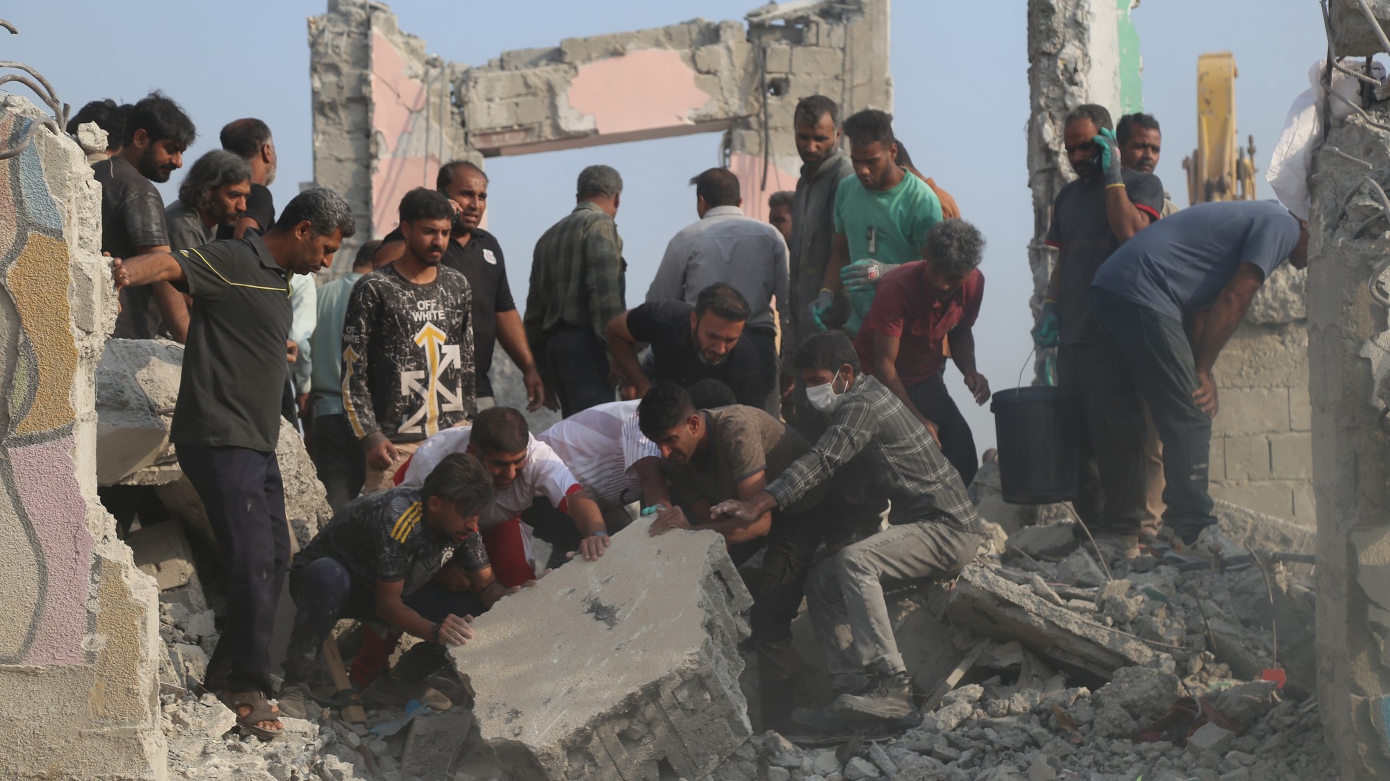 Záchranné práce v Iráne po izraelsko-amerických útokoch. 