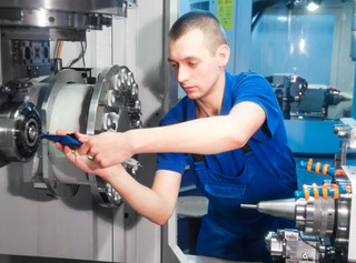 Rośnie popularność umów zlecenia – GUS podał dane za III kwartał 2025 r.