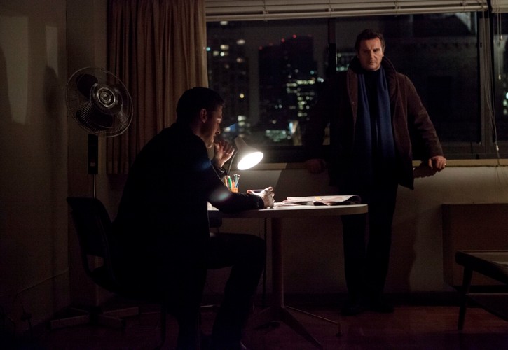 'Krocząc wśród cieni'