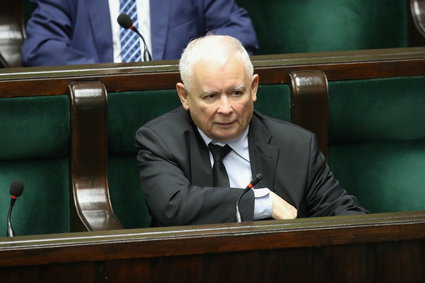 Kaczyński odpalił kredytową bombę. Minister wyjaśnia, co dalej