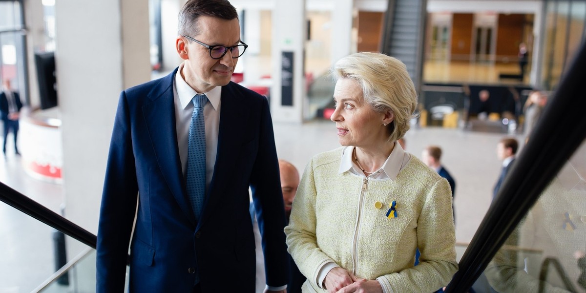 Premier Mateusz Morawiecki i szefowa komisji Europejskiej Ursula von der Leyen. 