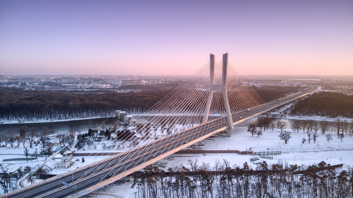 Czy rozpoznasz polskie miasta w zimowej scenerii? Łatwo nie będzie