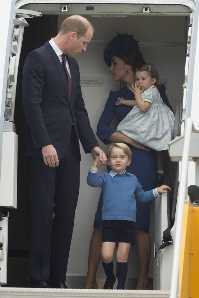 Księżna Kate i książę William z dziećmi w Kanadzie