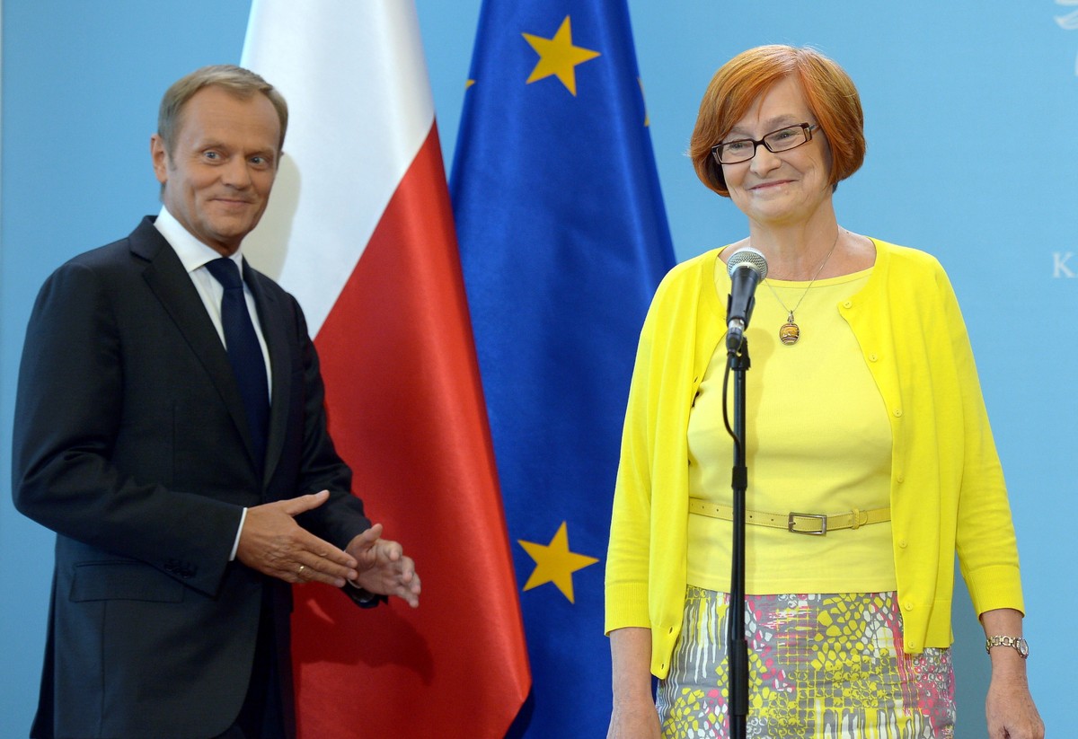 Nowa pełnomocnik rządu ds. równego traktowania Małgorzata Fuszara i premier Donald Tusk