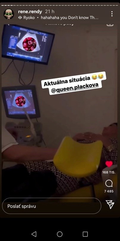 René si z Plačkovej vystrelil a pridal fotku, kde aj namiesto bábätka vidno v brušku len čerešne.