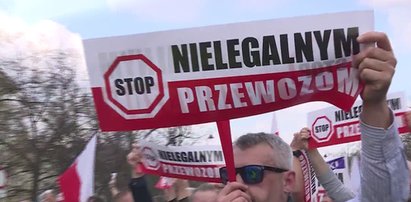 Strajk taksówkarzy w Warszawie. "Pasażer staje się paserem"