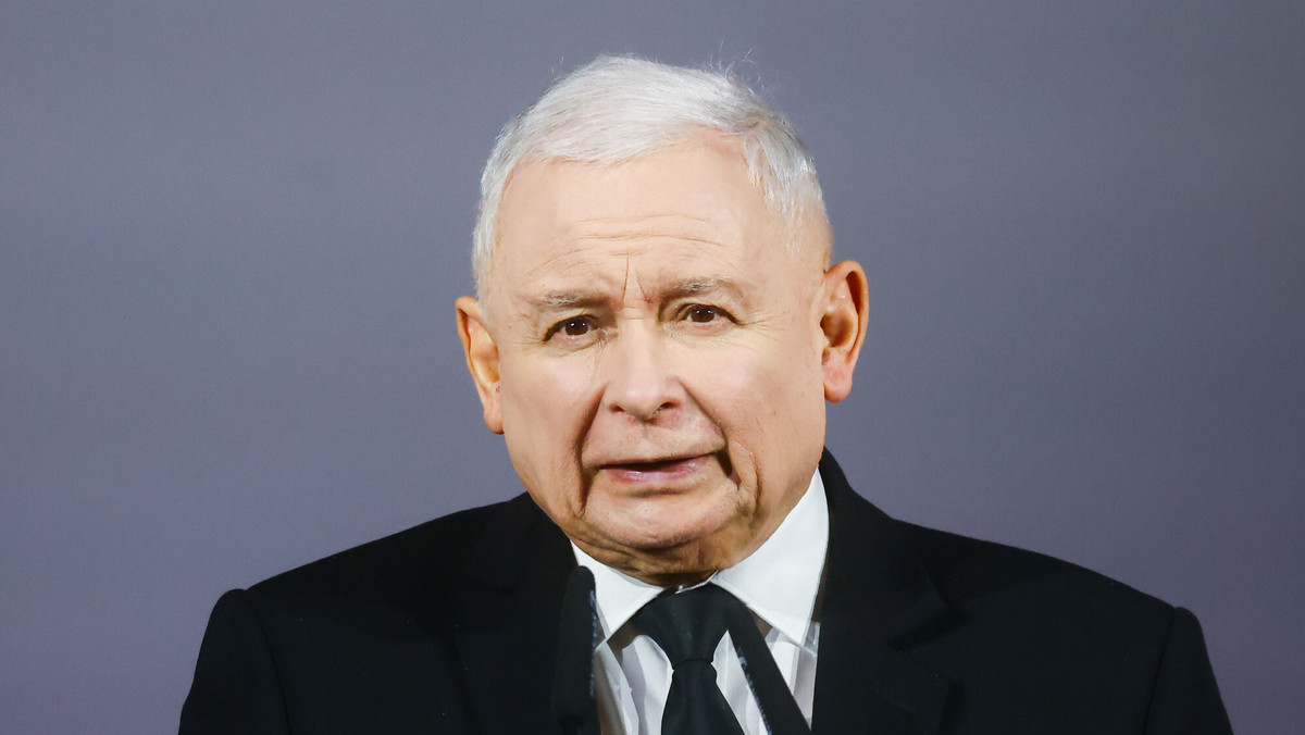 Kaczyński obraził kobiety słowami o "dawaniu w szyję". Wyniki sondażu