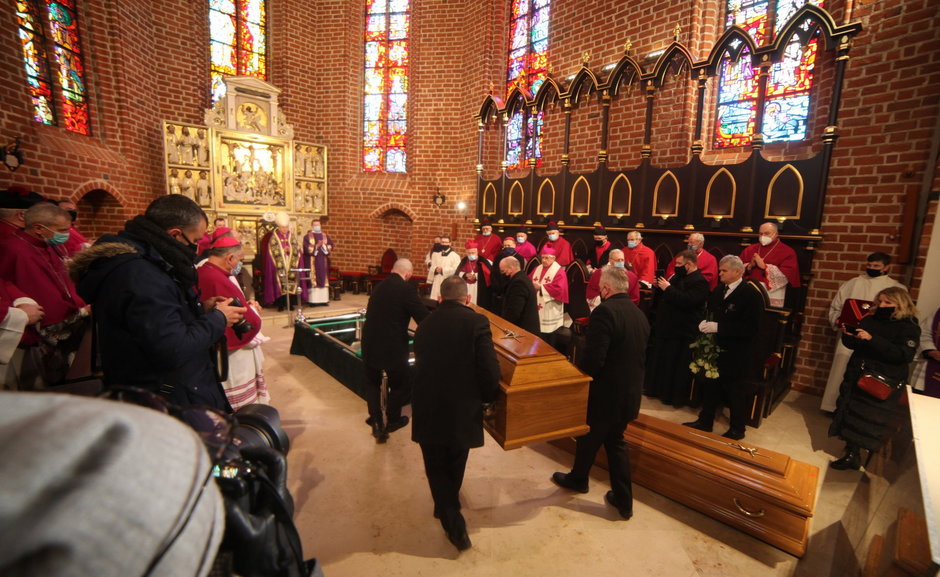 Uroczystości pogrzebowe biskupa Adama Dyczkowskiego
