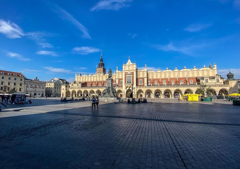 W Krakowie rozpoczyna się remont Sukiennic