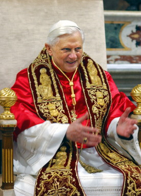 VATICAN-POPE-CONCLAVE-RATZINGER