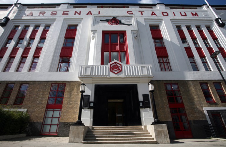 Apartamenty mieszkalne wewnątrz East Stand Highbury w byłej siedzibie klubu piłkarskiego Arsenal, Londyn, Wielka Brytania