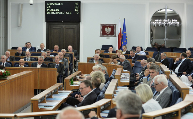 Senackie komisje za rozszerzeniem zachowań, za które marszałek może ukarać senatorów