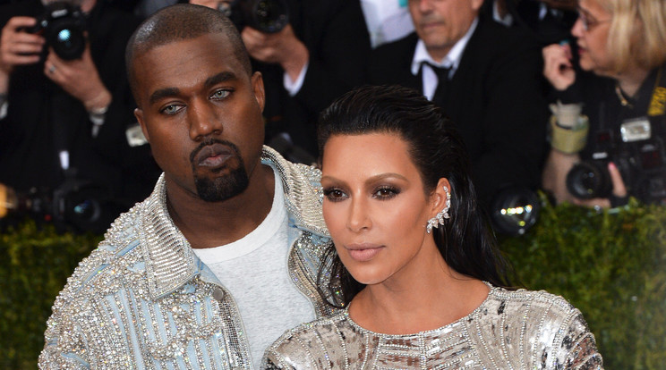 Kim Kardashian fel akar lépni a férjével, hogy többen nézzék a koncertet /Fotó: Northfoto