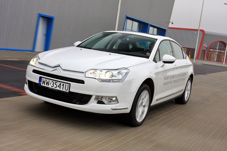 Citroen C5 3.0 V6 HDi: Prawie bezkonkurencyjny