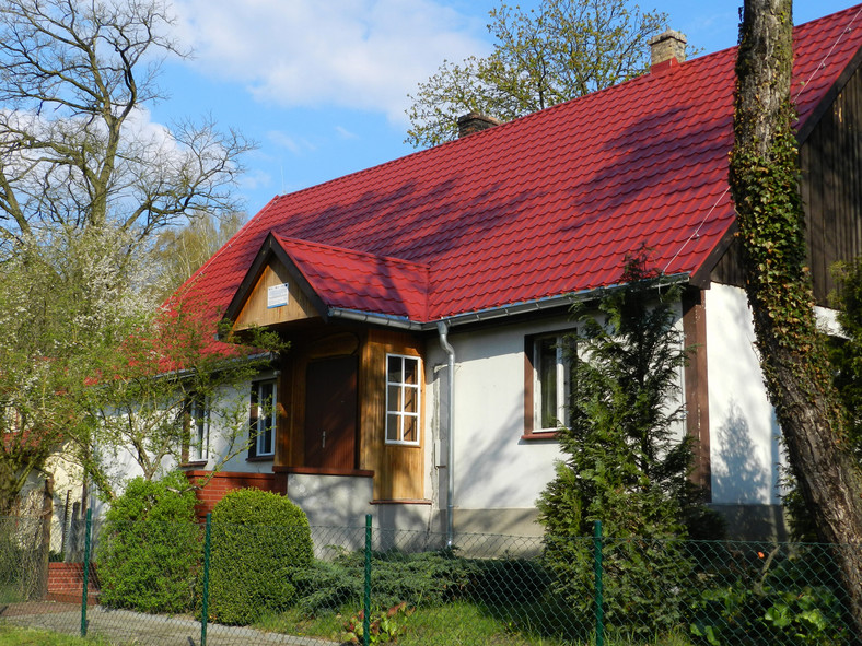 Radusz, Ośrodek Edukacji Ekologicznej Mokrzec z „Izbą pamięci wsi Radusz”